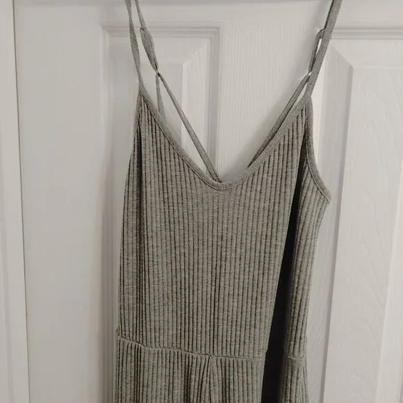 Grey Ribbed Cropped Jumpsuit - Picture 2 of 4